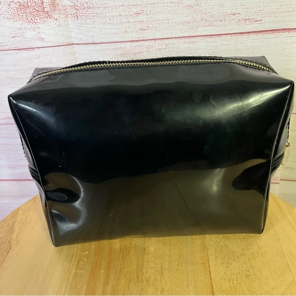 YSL Beaute‎ Patent Leather “Daring Black” Make Up Bag